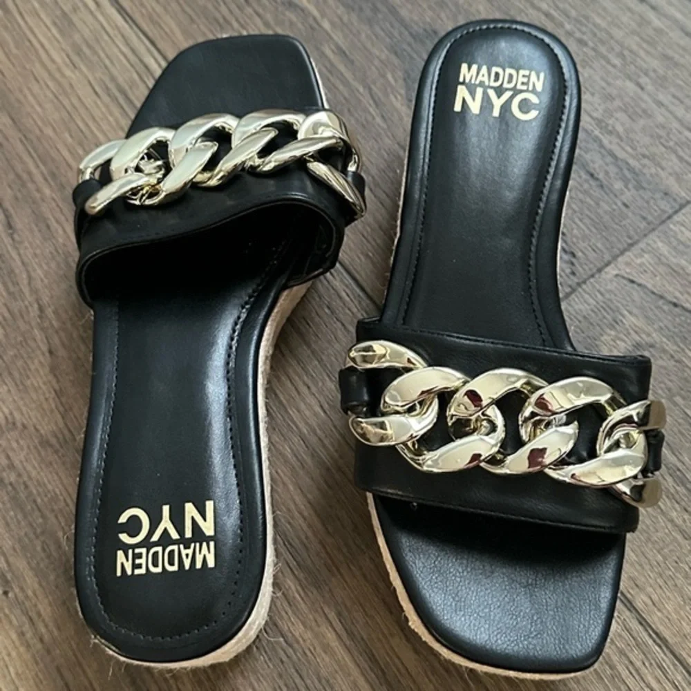 Madden NYC Womens Chain Espadrille Shoes /‎ Sandals / Slip On Slides Black Sz 6
